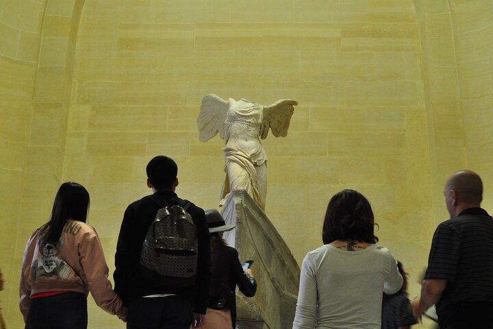 Visite guidée nocturne du Louvre en petit groupe