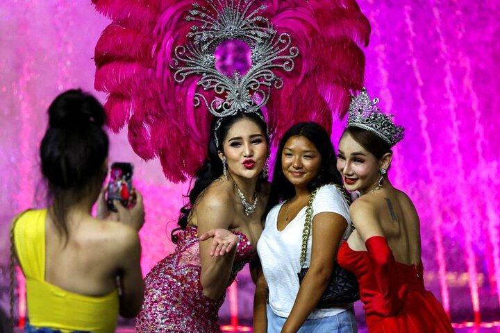 Phuket Enchanting Cabaret Night Experience (privado e com tudo incluído)