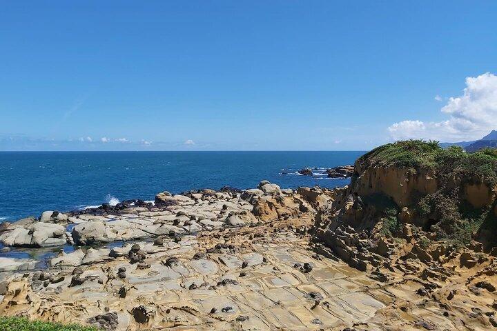 台北からのプライベート基隆島と和平島公園の日帰りツアー