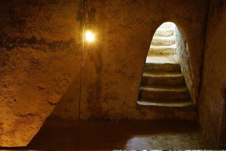 Experiência exclusiva guiada pelos túneis Cu Chi de meio dia com embarque