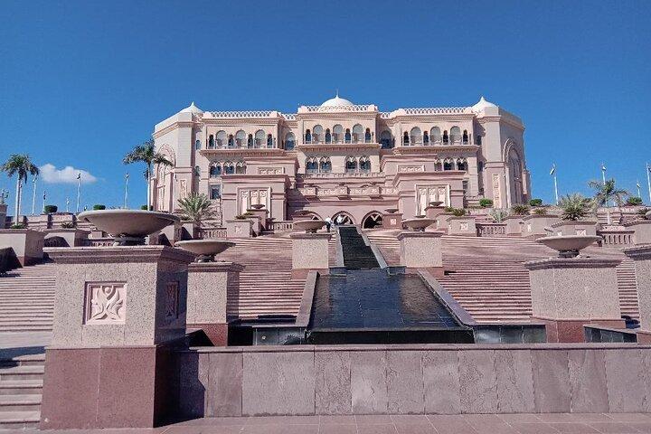 From Abu Dhabi: Private Abu-Dhabi Half-Day Tour with Professional Driver