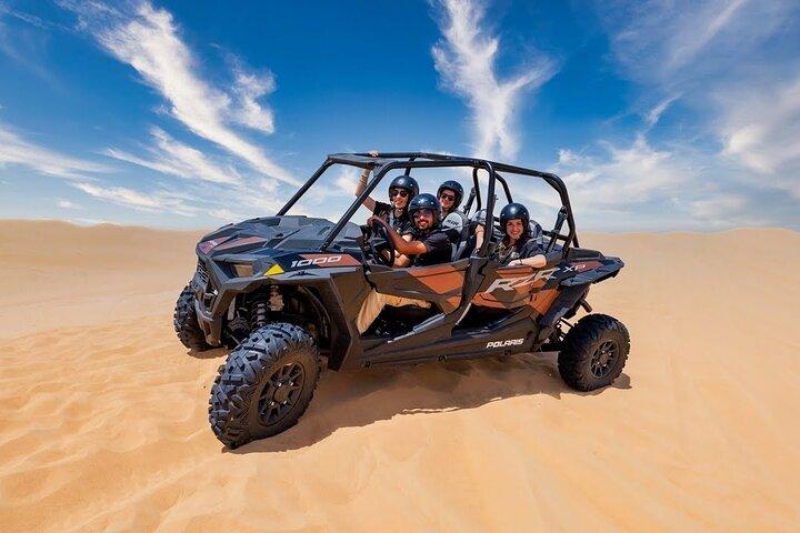 Dune Buggy-tur med kamelture, sandboarding med gratis afhentning fra Dubai