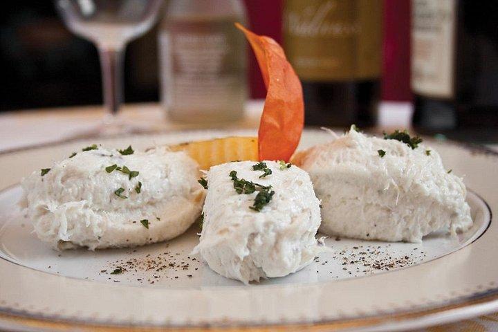 ヴェネツィアのリアルト市場の新鮮な食材を使った地元ディナー