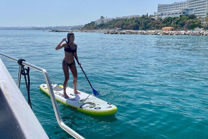 Bådtur med snorkling, vandrutsjebane, frokost og afhentning