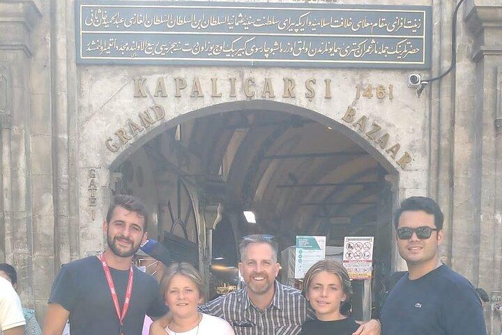 Suleyman's magnificent path: Mosques and Bazaars Tour