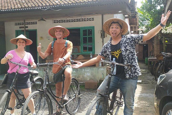 ジョグジャカルタのサイクリング ツアー (昼食付き) 3 時間