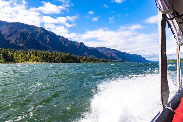 Croisière en jetboat de 3,5 heures sur les 7 merveilles de la gorge