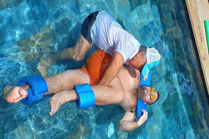 1-Heure de osteopathie en Piscine à Marrakech.