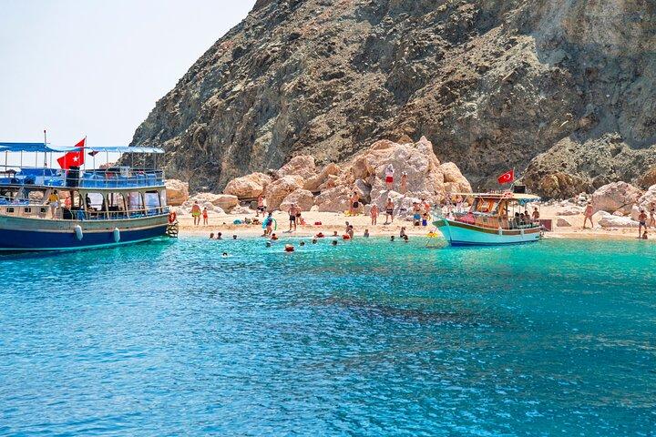 Bootsfahrt zur Insel Suluada ab Antalya mit Mittagessen