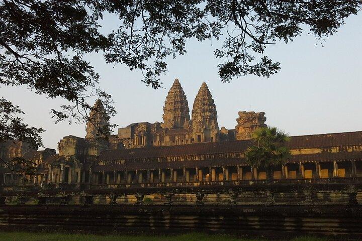 1 - シェムリアップ発トゥクトゥクによるアンコール寺院日帰りツアー