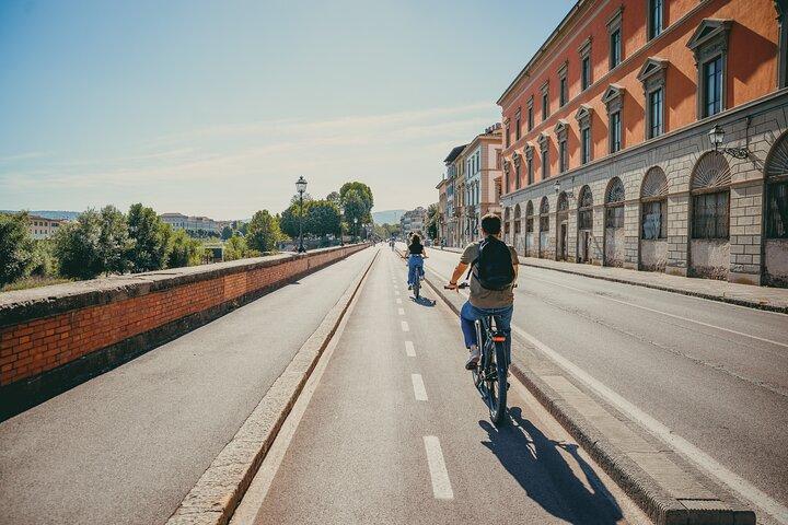 Florence Hills E-Bike Tour with Gelato Tasting