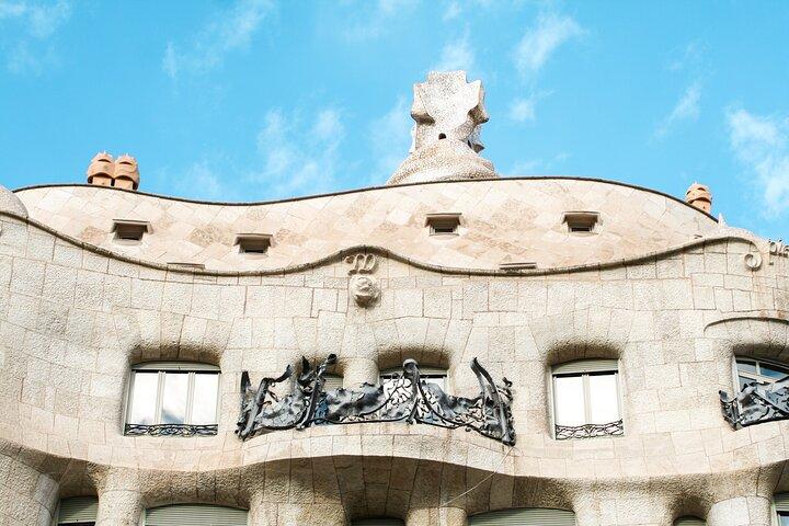 バルセロナすべてに含まれる:サグラダ、グエル公園、モンジュイック＆ゴシック