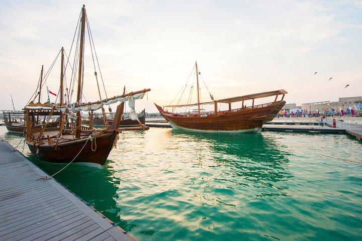 Entdecken Sie Dohas Charme auf einer 2-stündigen Dhow-Kreuzfahrt am Abend