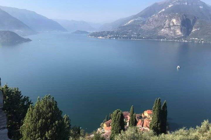 Lac de Côme et vignobles UNESCO aux murs en pierre sèche