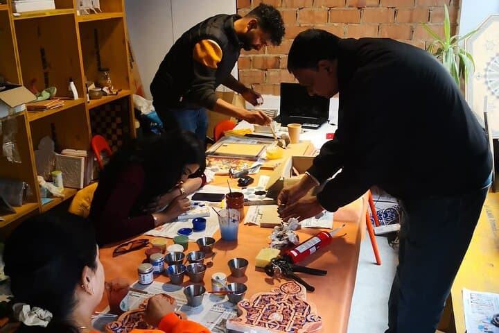 2 hours Craft workshop "The Alhambra with your hands"