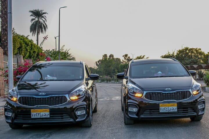 First-Class Private Transfer: Luxor to Red Sea Resorts – Group