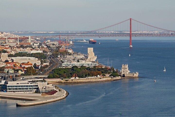 Lisbon: Discoveries Helicopter Tour