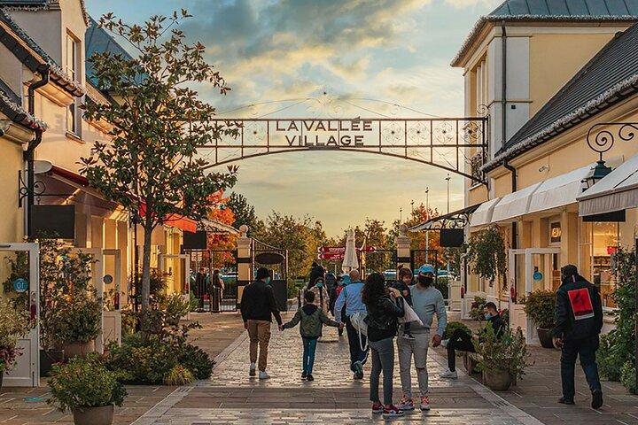 La Vallée Village-Parisian Chic Outlet Shopping Plats-Privat resa