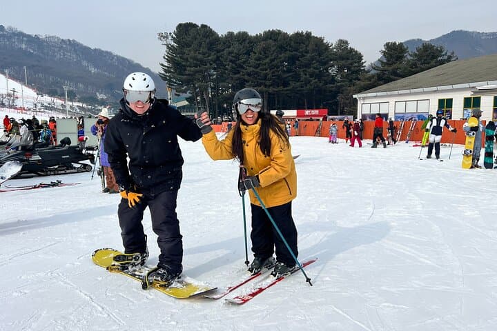 Seoul to Jisan Ski Resort (Fun 1 Day Trip Winter Sports & Skiing)