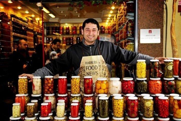 Full-Day Two Continents Food Private Guided Tour with Ferry Tickets