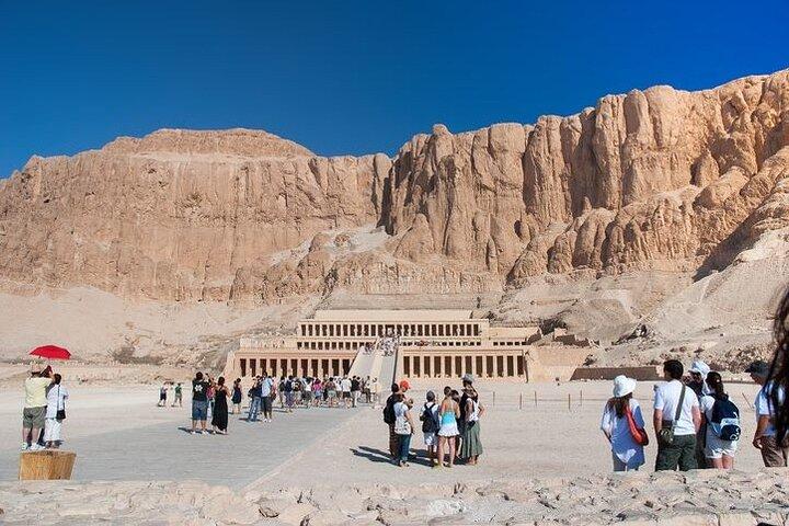 Private Luxor Day Tour from Cairo – Guide & Temple Tickets