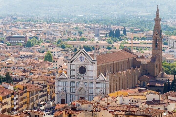 Accès prioritaire à la basilique Santa Croce et à la vieille ville avec guide