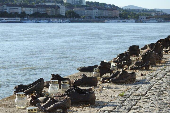Visite à pied Budapest incl. les chaussures sur la rive du Danube
