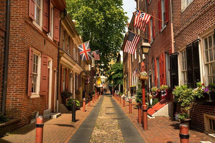 Charmed by Charleston : A Love Story Passeggiata privata