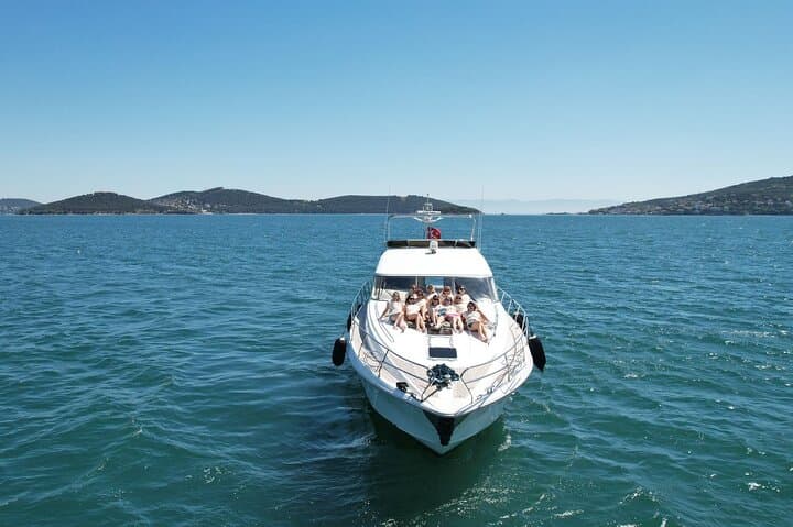 Istanbul Private Bosphorus Yacht Cruise with Guide Option
