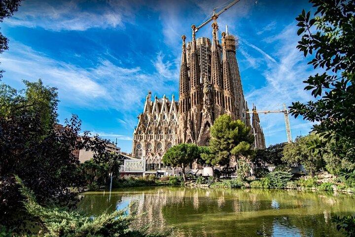 Private Tour rund um die Außenseite der Sagrada Familia