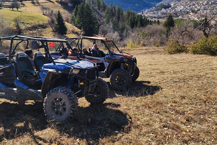 ダチョウ農場訪問によるロドピでのプライベート 4x4 体験