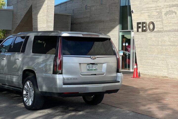 Transfert privé de luxe de l'aéroport à Playa del Carmen