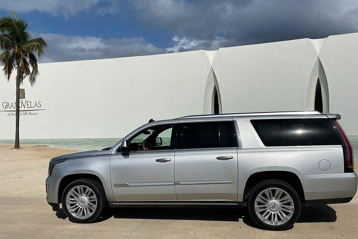 Transfert privé de luxe de l'aéroport à Playa del Carmen