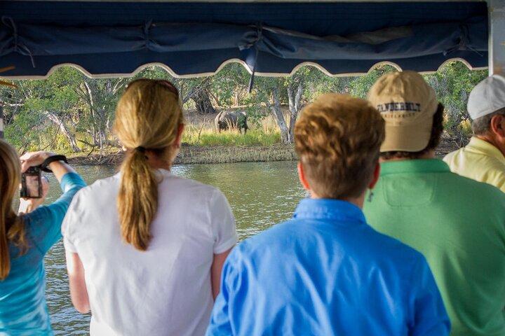 Zambezi Sunset Cruise in Victoria Falls
