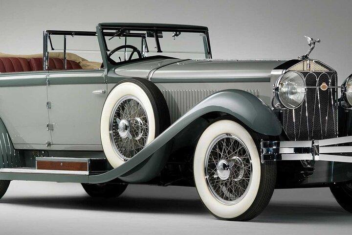 Nachttour durch Paris mit Oldtimer und Weinprobe