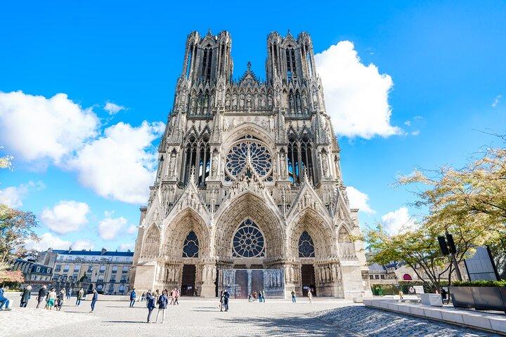 Esperienza Champagne Unesco da Reims (tour privato di un'intera giornata)