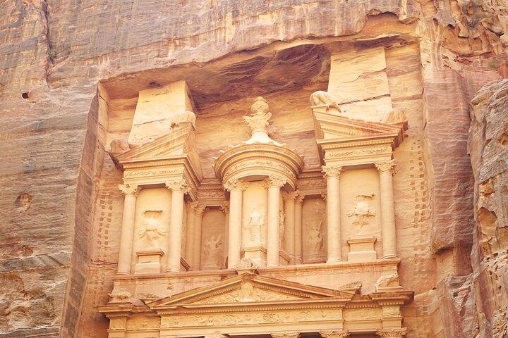 Private Petra-Hintereingangstour mit Führer.
