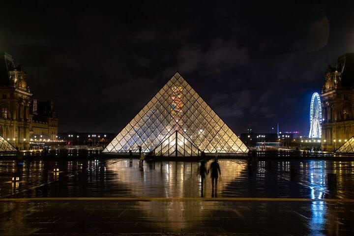 Paris Evening Walking Tour through the City of Lights
