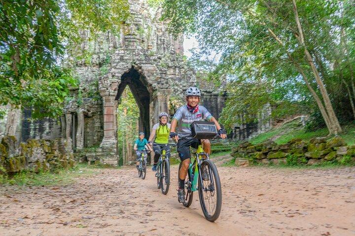 Angkor Bike & Gondola Ride at Twilight