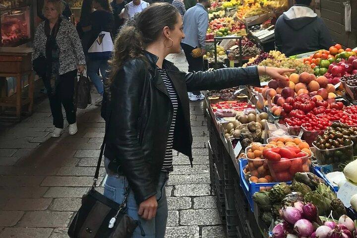 Food and Wine Tasting Tour in Bologna met lokale gids