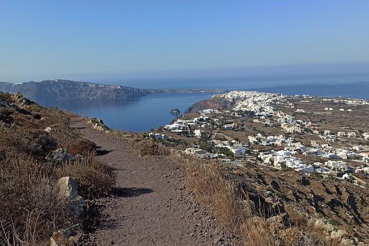 Santorini: Geführte Wanderung auf dem Caldera Trail