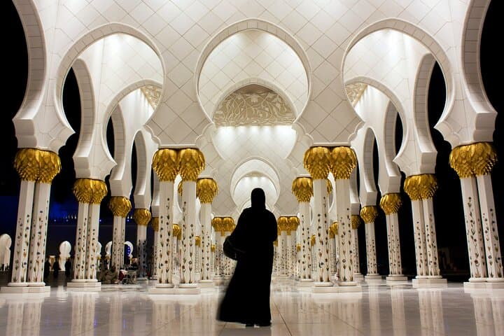 Abu Dhabi City Tour from Dubai with Grand Mosque