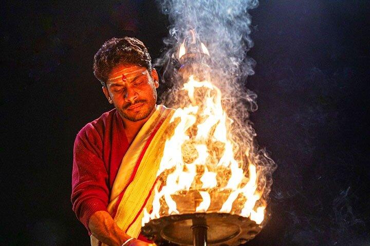 Full Day City Tour of Varanasi with Boat Ride and Evening Aarti Ceremony