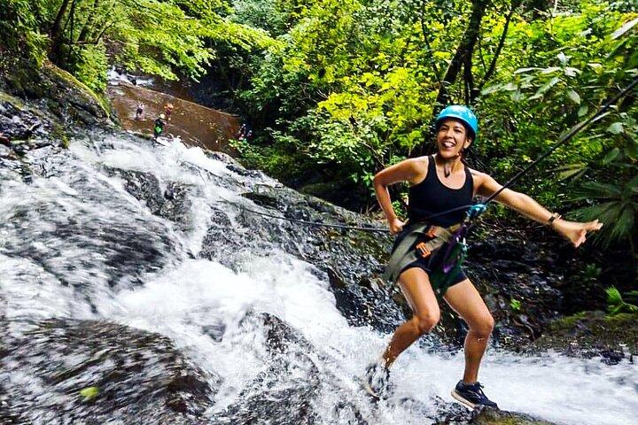 Jaco Mega Combo: Zipline, Horseback & Waterfall Rappel with Lunch
