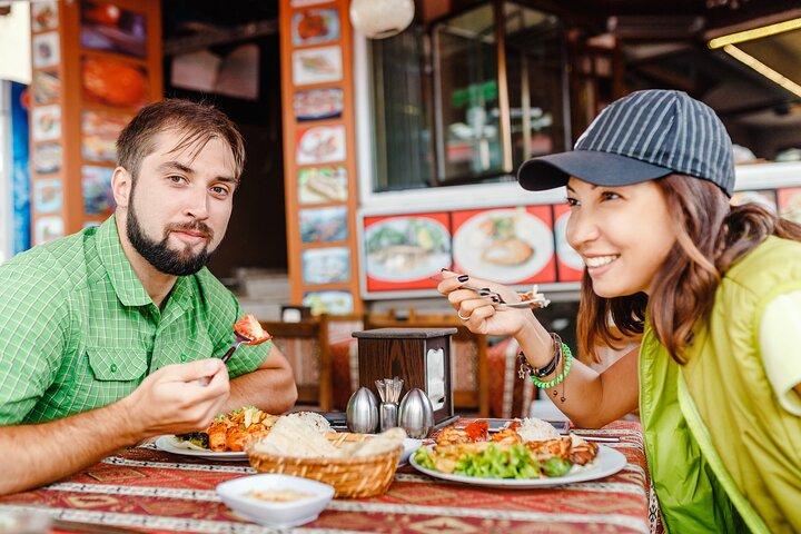 4 Hours Turkish Dining Experience in Istanbul