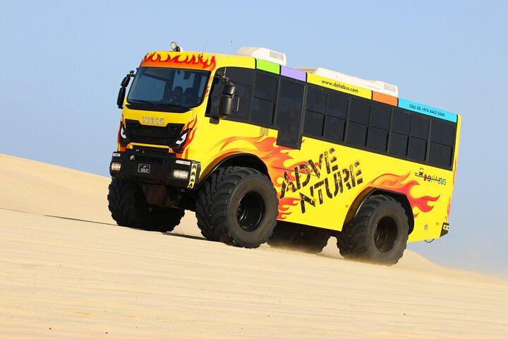 Monster Bus woestijnavontuur: Dune bashing en sandboarden