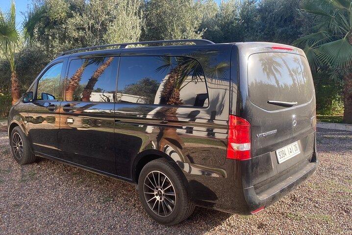 Private transfer from and to the airport