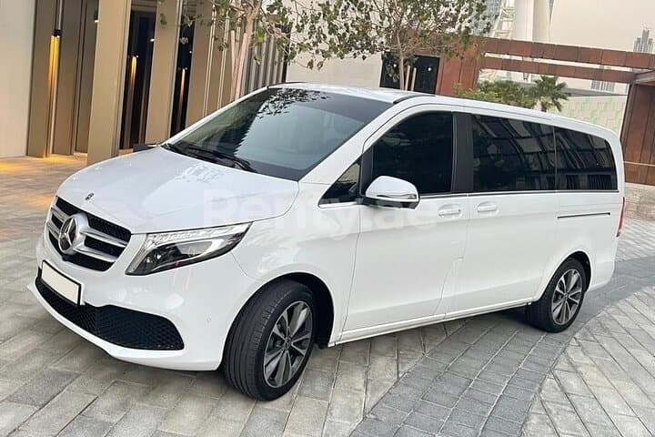Departure Private Transfer: Cape Town to Cape Town Airport CPT in Van