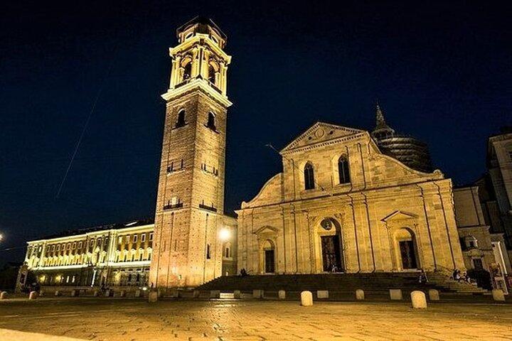 PRIVATE Tour durch das UNGEWÖHNLICHE und versteckte Turin für Neugierige