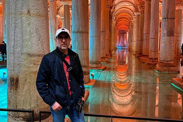Small Group Tour: Hagia Sofia, Basilica Cistern, Blå moskén och Grand Bazaar